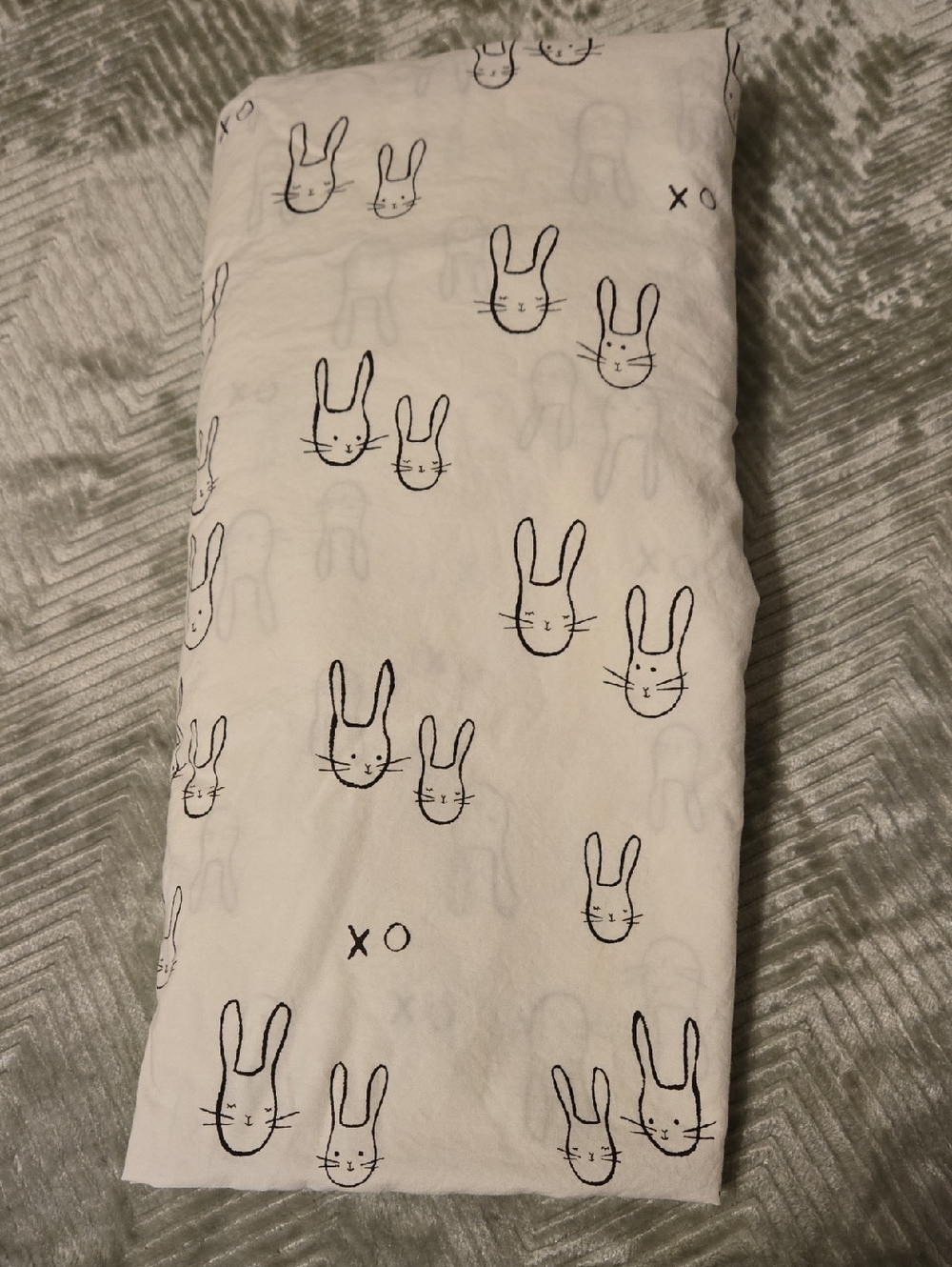 Pottery Barn Bunny XO Crib Sheet
